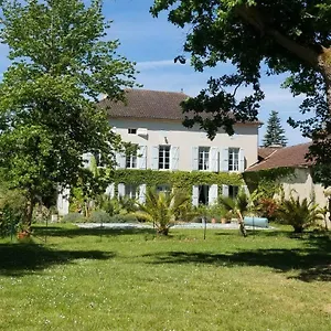 https://domaine-lacassagne.midi-pyreneeshotels.com